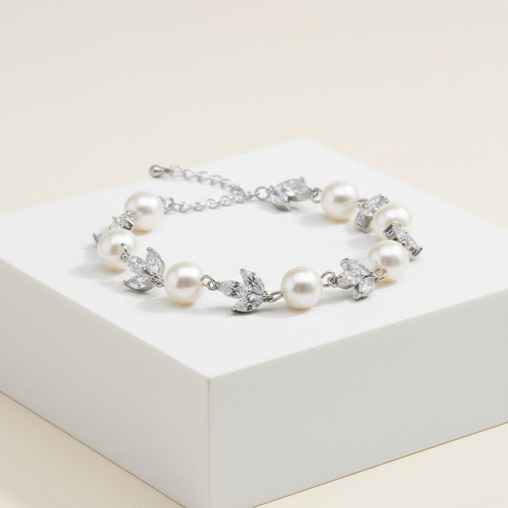 CUBIC ZIRCONIA COLECTION - SHIMMER  PEARL BRACELET - BR113 SILVER