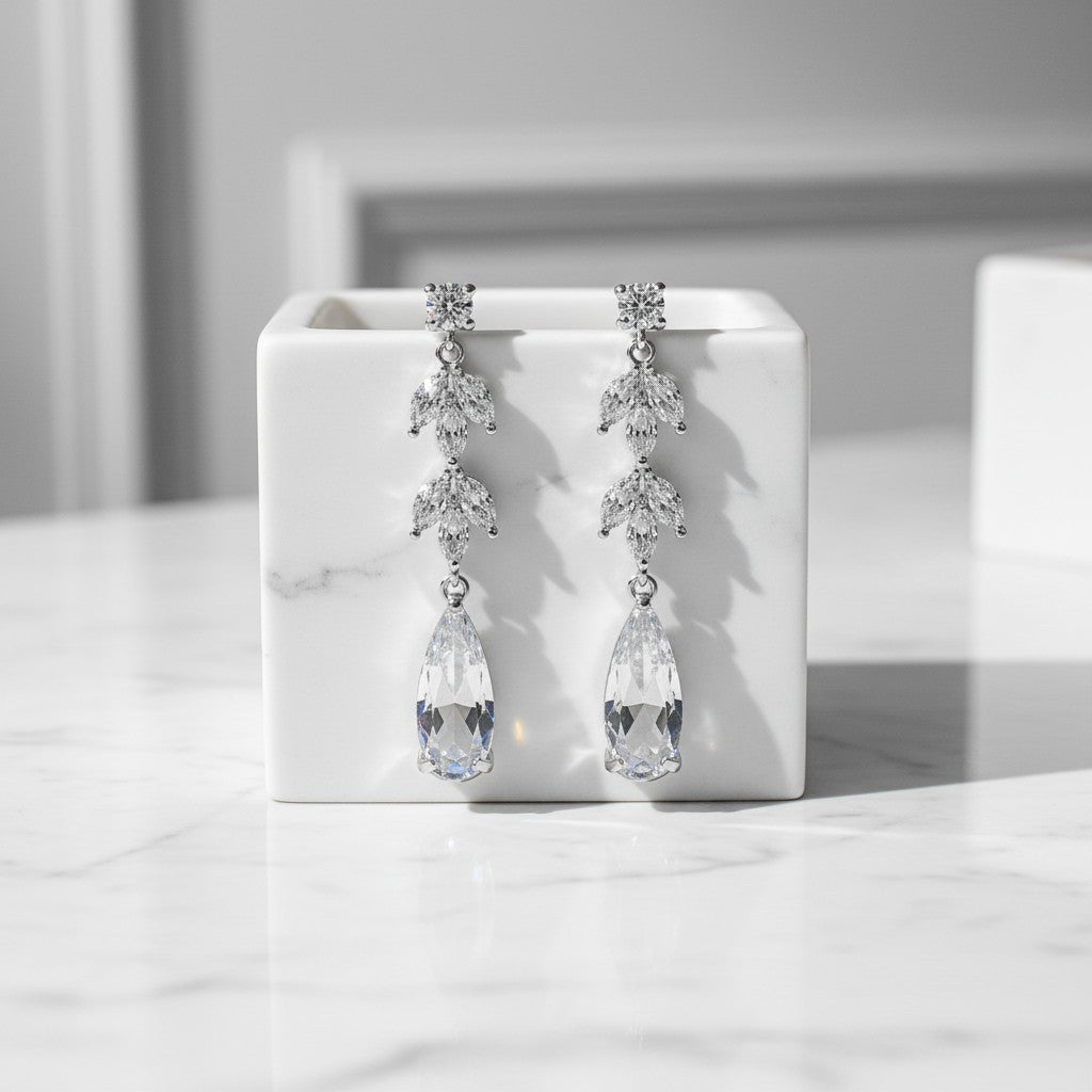 CUBIC ZIRCONIA COLLECTION - GLAM STARLET EARRINGS - CZER564 SILVER