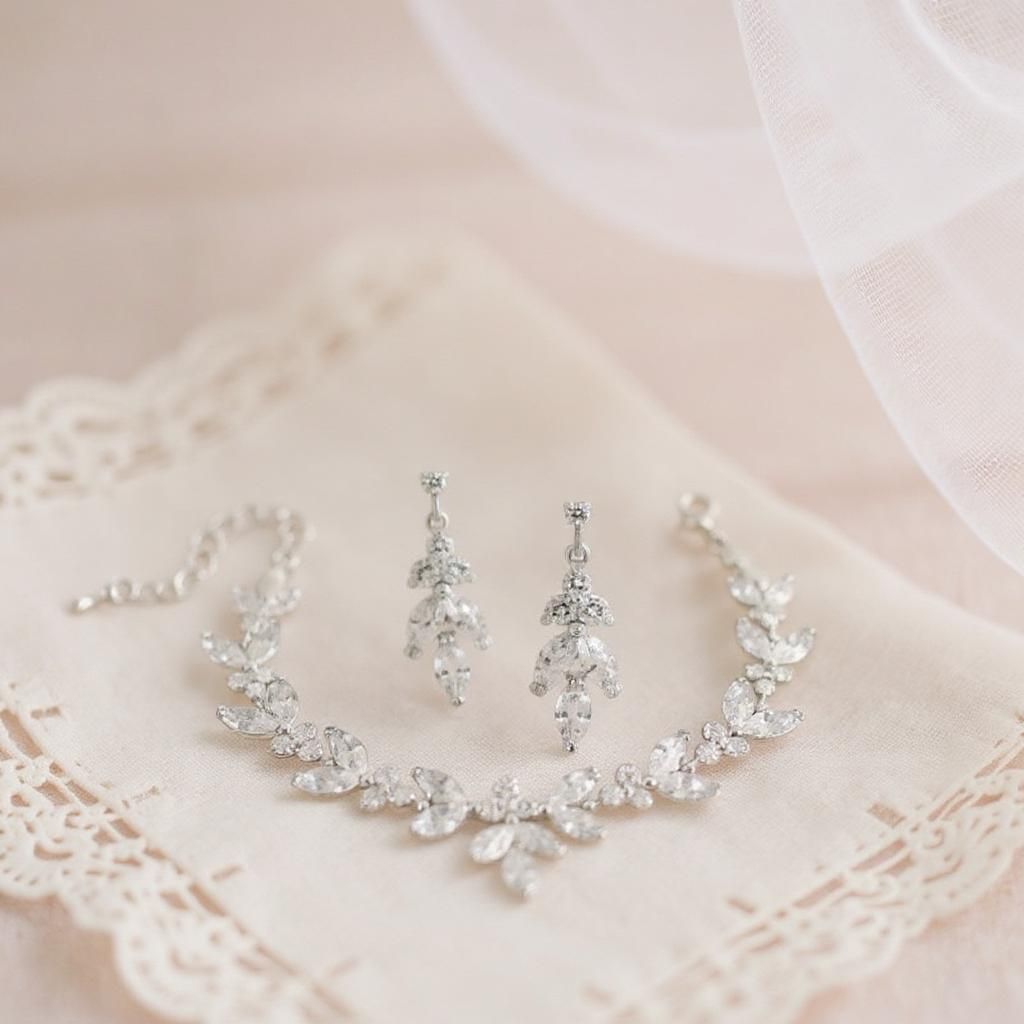 CUBIC ZIRCONIA COLLECTION - VINTAGE SPARKLE BRACELET SET - (CZBR114) SILVER