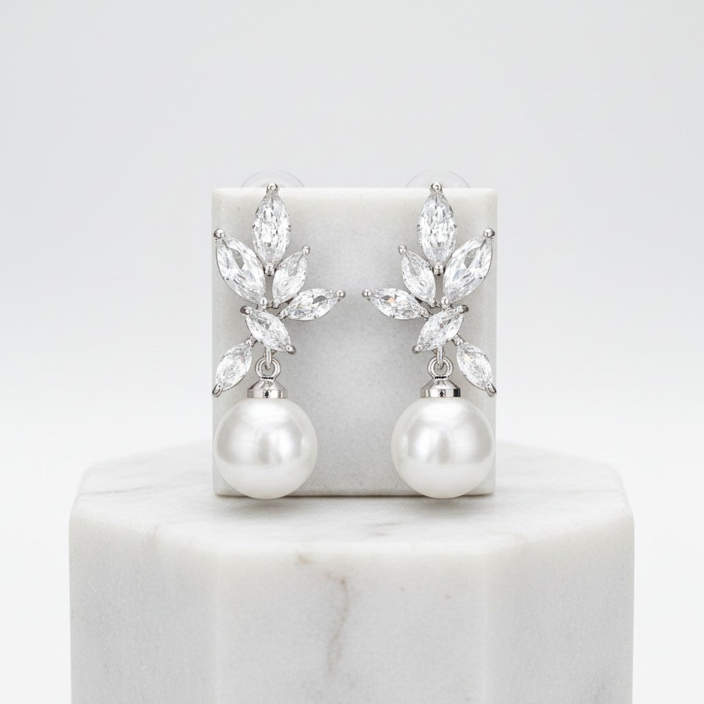 CUBIC ZIRCONIA COLLECTION - CRYSTALLURE PEARL DROP EARRINGS - CZER565- (SILVER )
