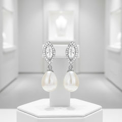 CUBIC ZIRCONIA COLLECTION - PEARL ELEGANCE EARRINGS - CZER566- (SILVER )