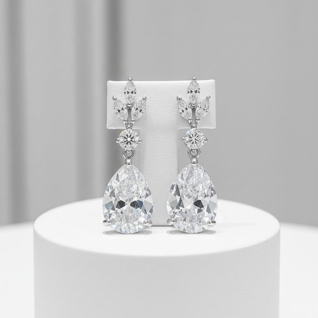 CUBIC ZIRCONIA COLLECTION - SIMPLY SPARKLE EARRINGS - CZER567 SILVER