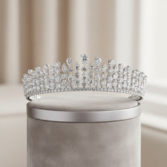 CUBIC ZIRCONIA COLLECTION - DIAMOND LUXE TIARA AHB74 SILVER