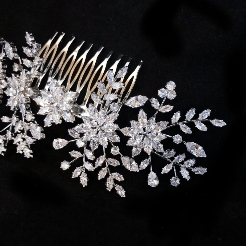CUBIC ZIRCONIA COLLECTION - BEDAZZLE CRYSTAL HEADPIECE - AHB83