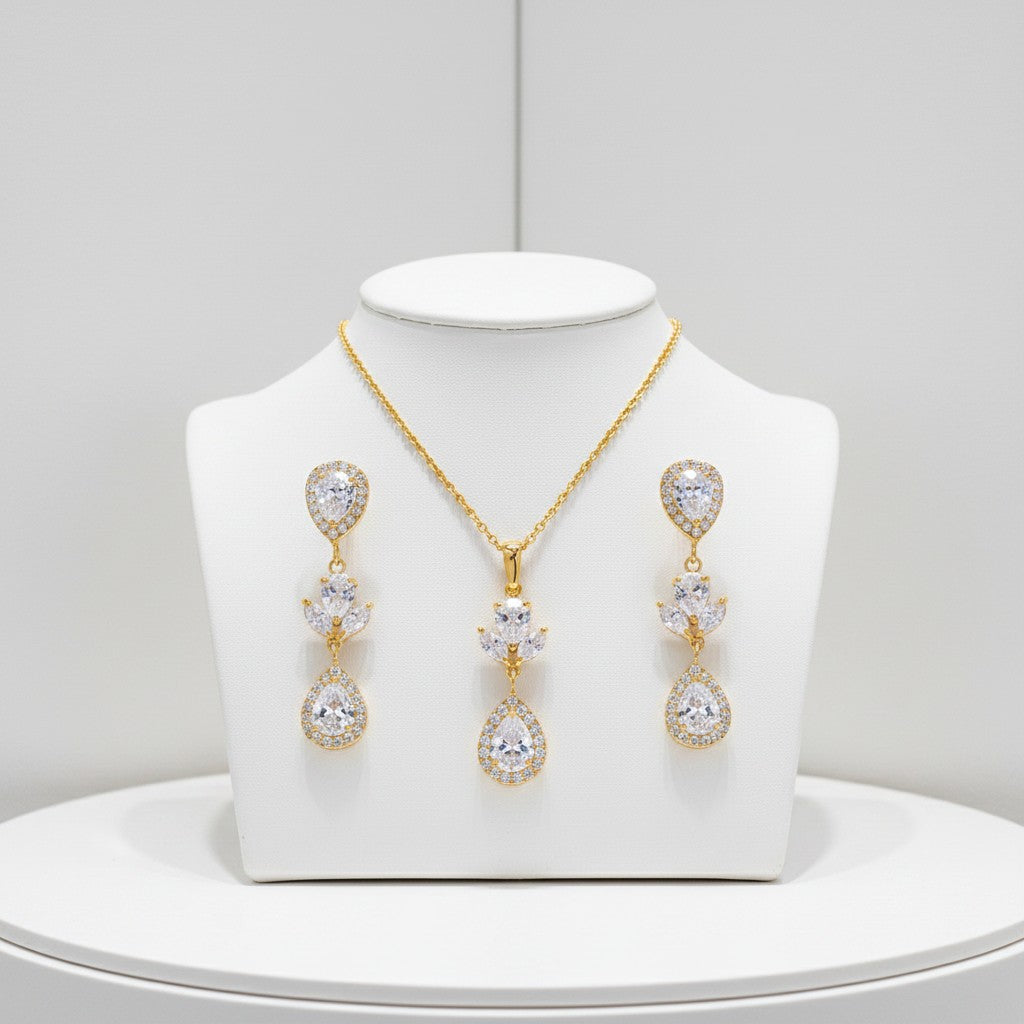 CUBIC ZIRCONIA COLLECTION - SIMLE ELEGANCE NECKLACE SET - CZNK105 GOLD