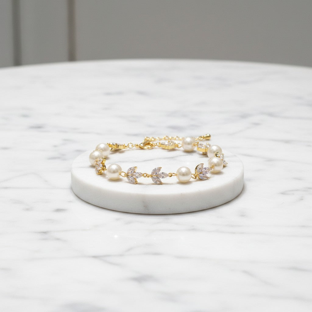 CUBIC ZIRCONIA COLECTION - SHIMMER PEARL BRACELET - BR113 GOLD