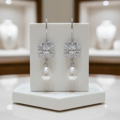 CUBIC ZIRCONIA COLLECTION - VINTAGE TREASURE EARRINGS - CZER575 SILVER