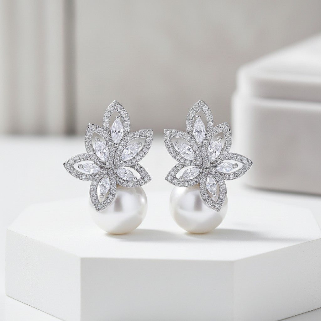 CUBIC ZIRCONIA COLLECTION - STARLET SPARKLE EARRINGS - CZER577