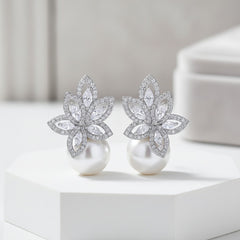 CUBIC ZIRCONIA COLLECTION - STARLET SPARKLE EARRINGS - CZER577
