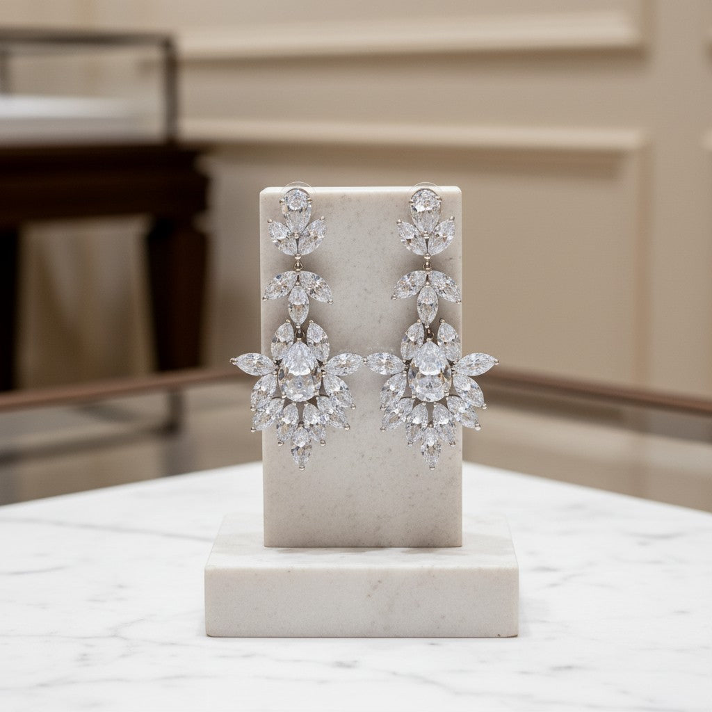 CUBIC ZIRCONIA COLLECTION - DAZZLING STARLET EARRINGS - CZER578