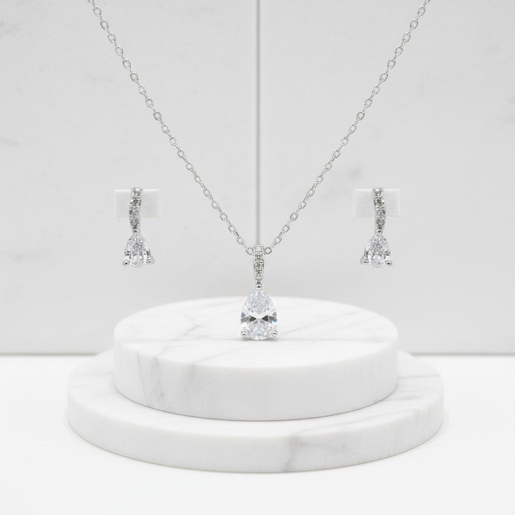 CUBIC ZIRCONIA COLLECTION - DAINTY CRYSTAL DROP NECKLACE SET - NK131 SILVER