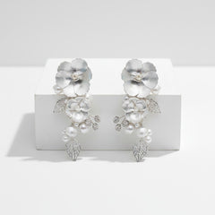 ATHENA COLLECTION - PEARLESCENT EARRINGS - CZER582 SILVER