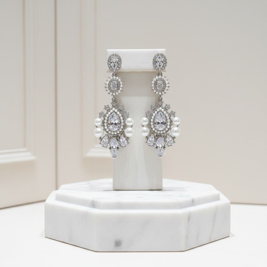 CUBIC ZIRCONIA COLLECTION - PEARL EXTRAVAGANCE EARRINGS - CZER586 SILVER