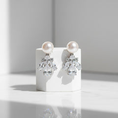 CUBIC ZIRCONIA COLLECTION - DAINTY STARLET EARRINGS - CZER589 SILVER