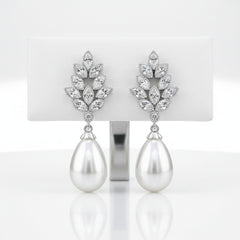 CUBIC ZIRCONIA COLLECTION - VINTAGE CHIC EARRINGS - CZER595 SILVER