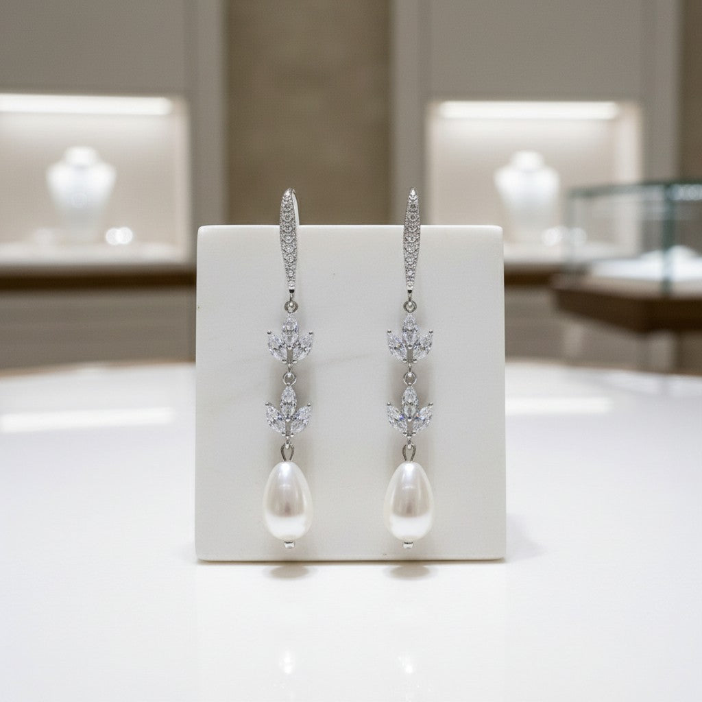 CUBIC ZIRCONIA COLLECTION - GRACEFUL PEARL DROP EARRINGS - CZER596 SILVER