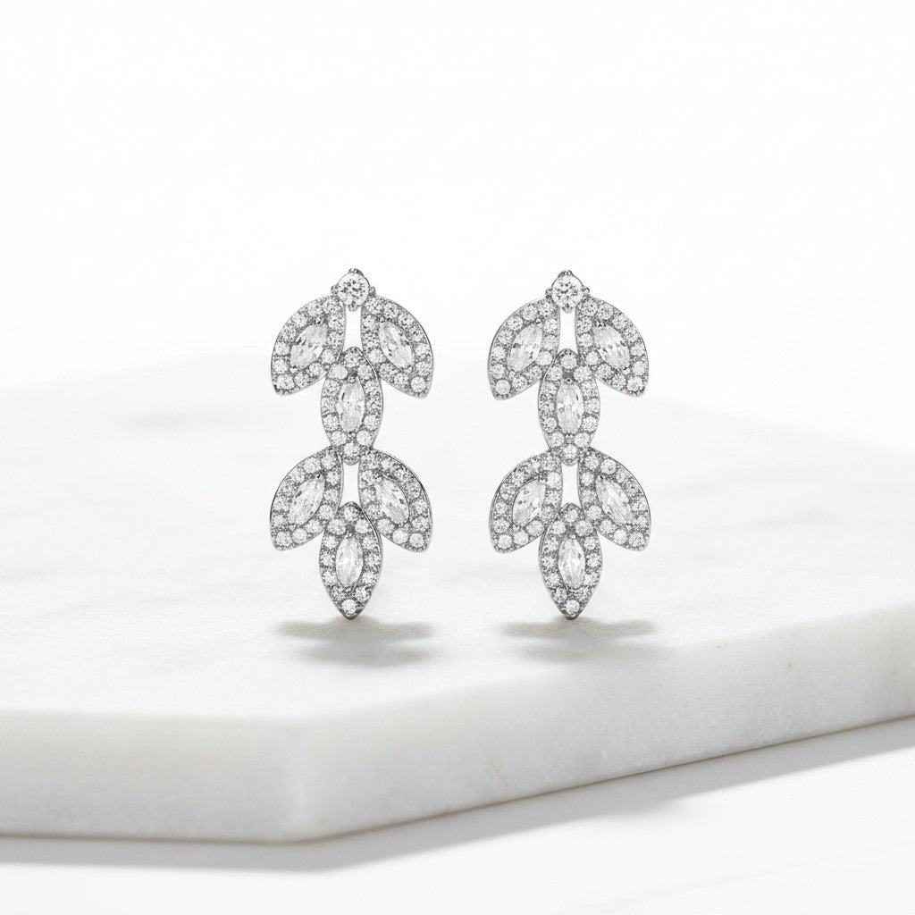 CUBIC ZIRCONIA COLLECTION - DECO DIVINE EARRINGS-  CZER599 SILVER