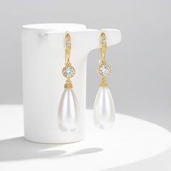 CUBIC ZIRCONIA COLLECTION - PEARL ELEGANCE EARRINGS - GOLD CZER600