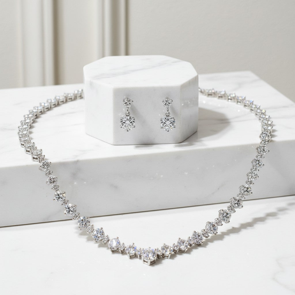 CUBIC ZIRCONIA COLLECTION - GRACEFUL CRYSTAL NECKLACE - CZNK143
