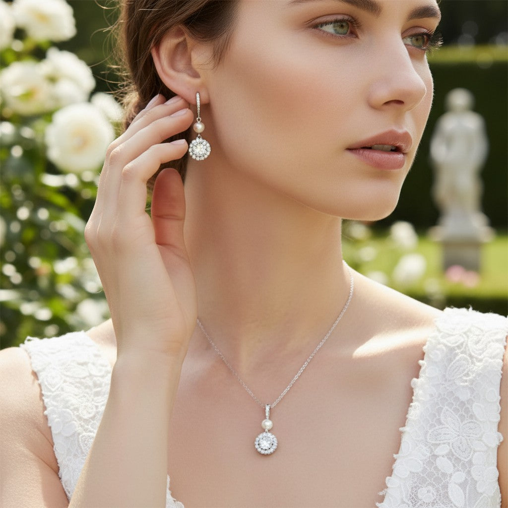 CUBIC ZIRCONIA COLLECTION - DAINTY STARLET NECKLACE - NK133