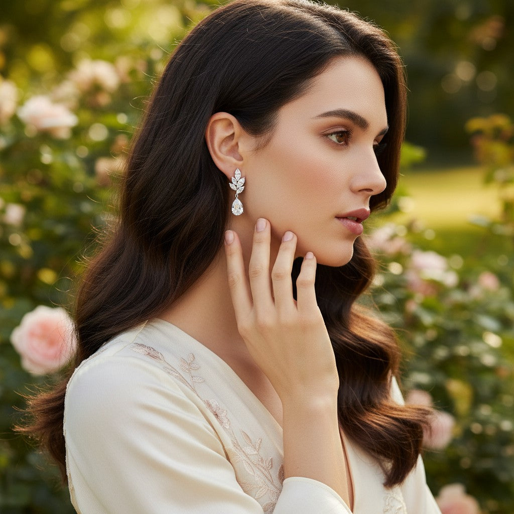 CUBIC ZIRCONIA COLLECTION - DELICATE VINE EARRINGS - CZER601
