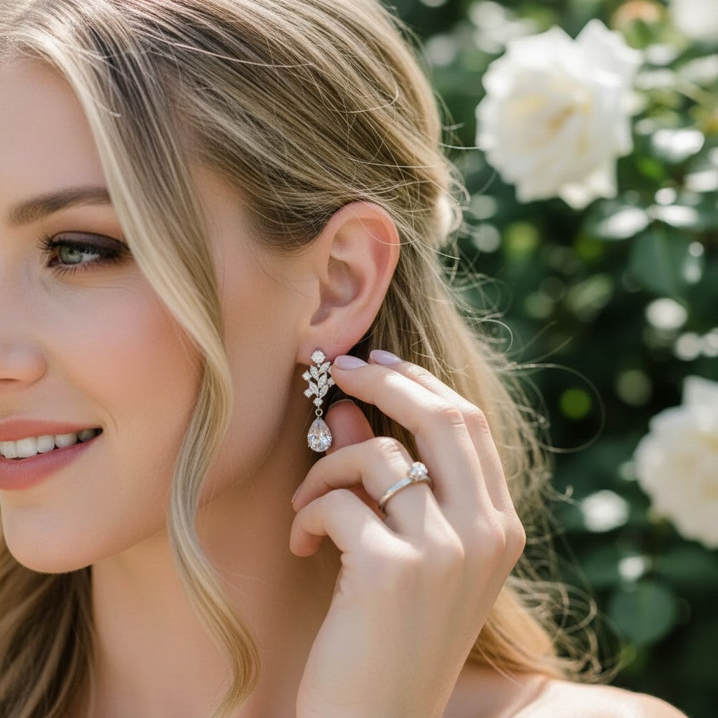 CUBIC ZIRCONIA COLLECTION - DECO VINE EARRINGS - CZER605 SILVER