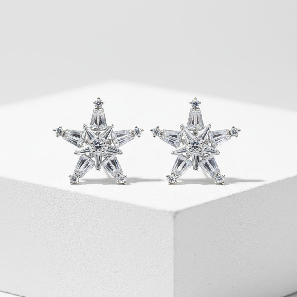 CUBIC ZIRCONIA COLLECTION - GLITZY STAR EARRINGS - CZER610 SILVER