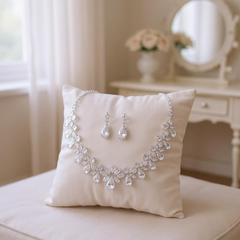 CUBIC ZIRCONIA COLLECTION - SHIMMERING STARLET NECKLACE SET - SILVER CZNK150