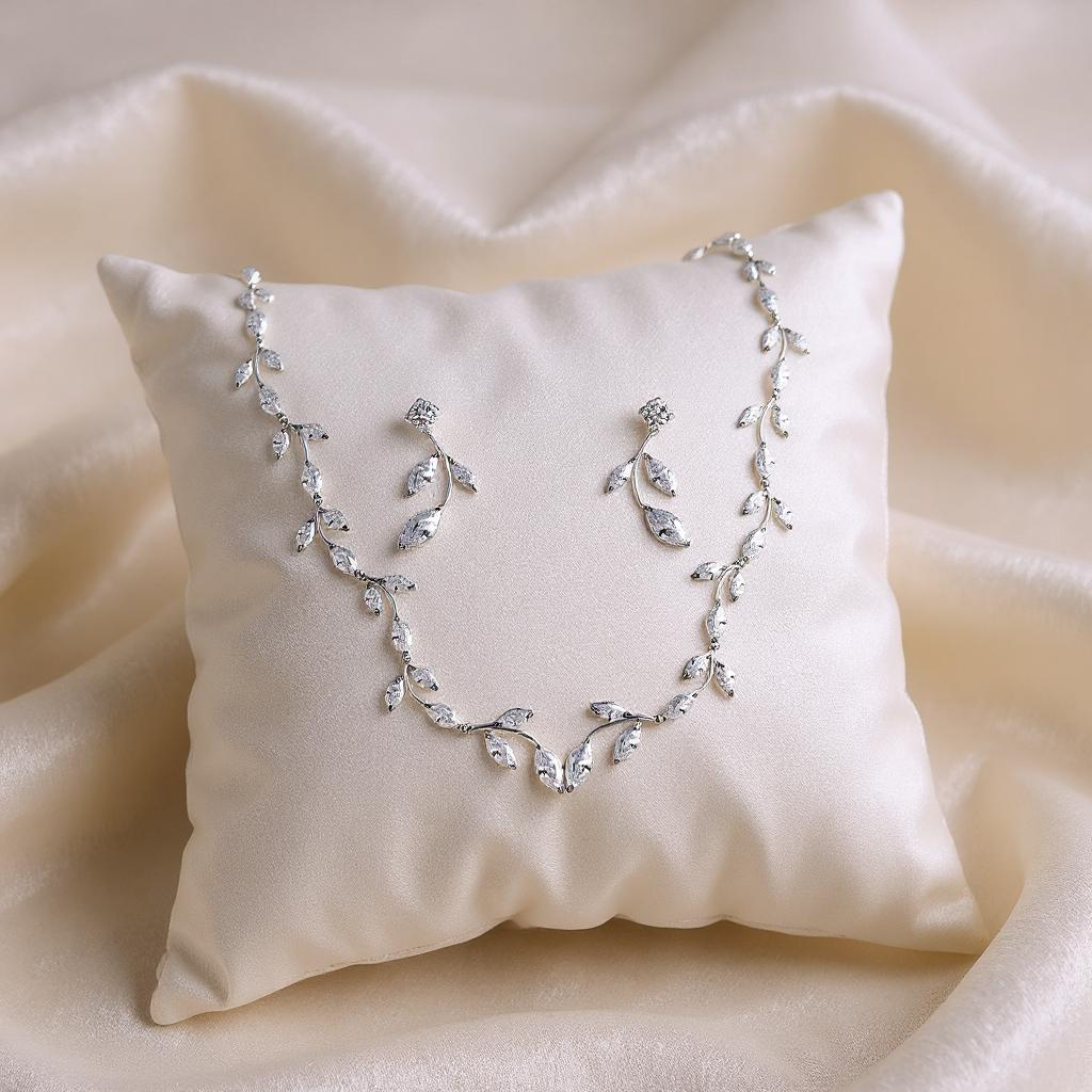 CUBIC ZIRCONIA COLLECTION - SIMPLY CHIC NECKLACE SET - CZNK152 SILVER