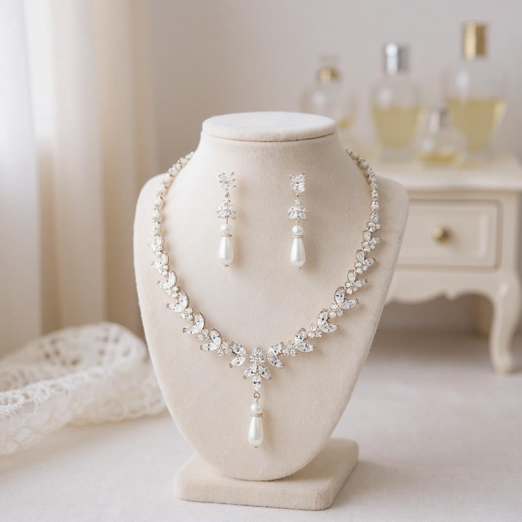 CUBIC ZIRCONIA COLLECTION - VINTAGE STARLET NECKLACE SET - CZNK 153 SILVER