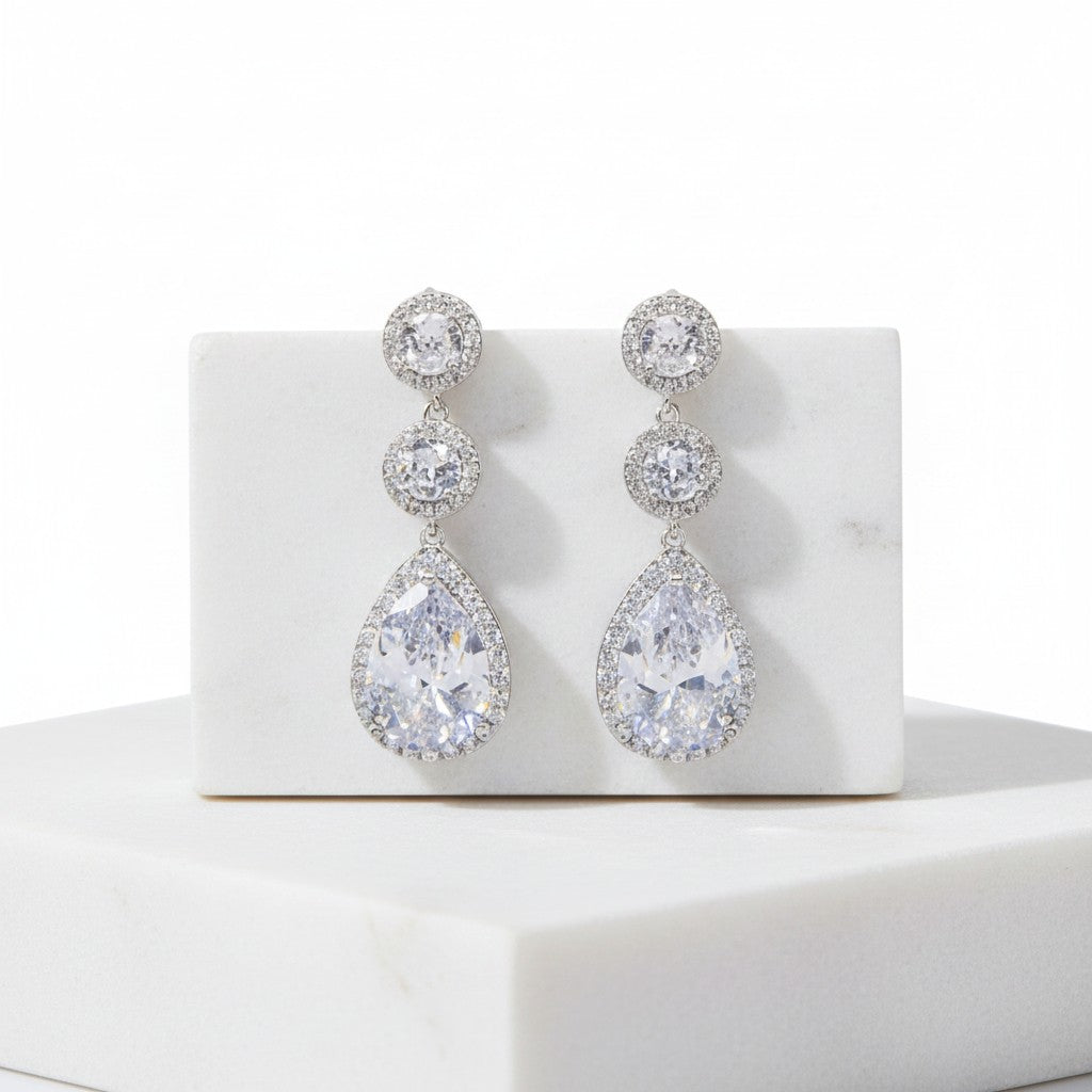 CUBIC ZIRCONIA COLLECTION - EXQUISITE STARLET EARRINGS - CZER616
