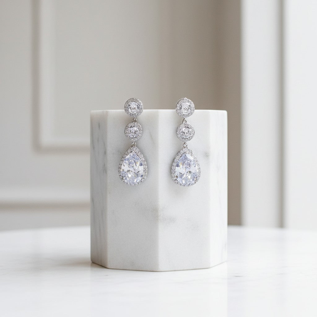 CUBIC ZIRCONIA COLLECTION - EXQUISITE STARLET EARRINGS - CZER616