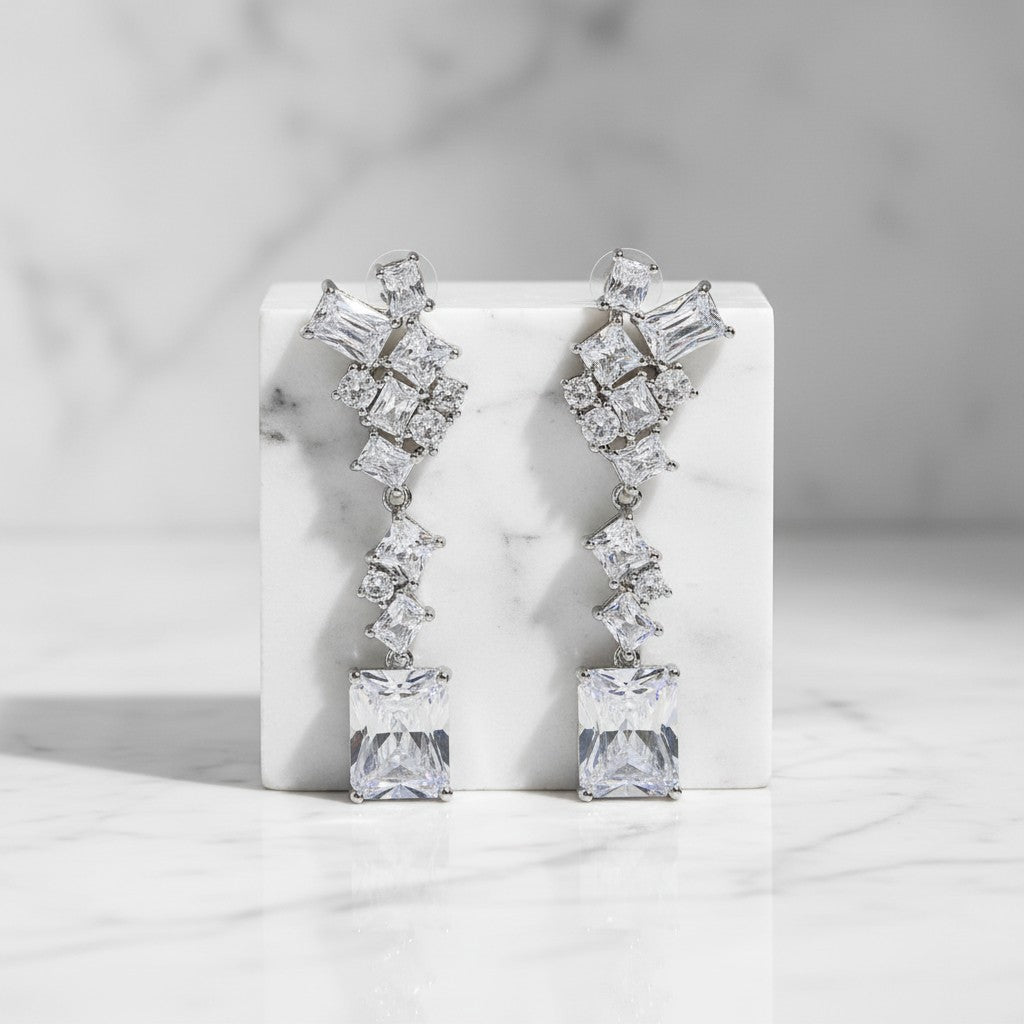 CUBIC ZIRCONIA COLLECTION - DIAMOND EXTRAVAGANCE EARRINGS - CZER618