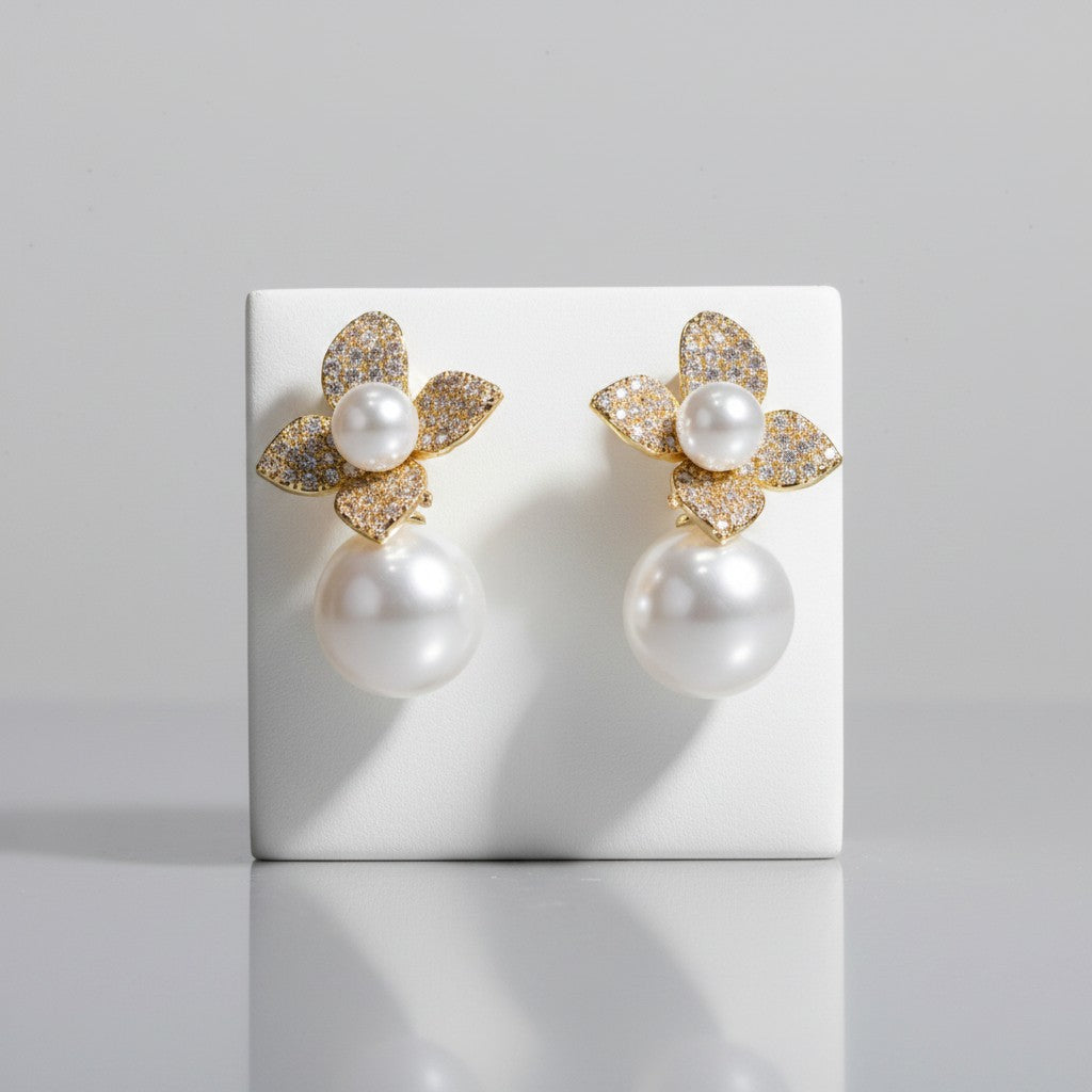 CUBIC ZIRCONIA COLLECTION - VINTAGE PEARL EARRINGS - CZER608 GOLD