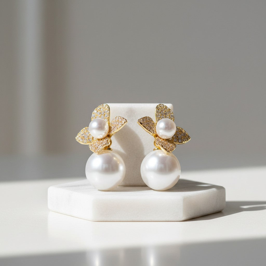 CUBIC ZIRCONIA COLLECTION - VINTAGE PEARL EARRINGS - CZER608 GOLD