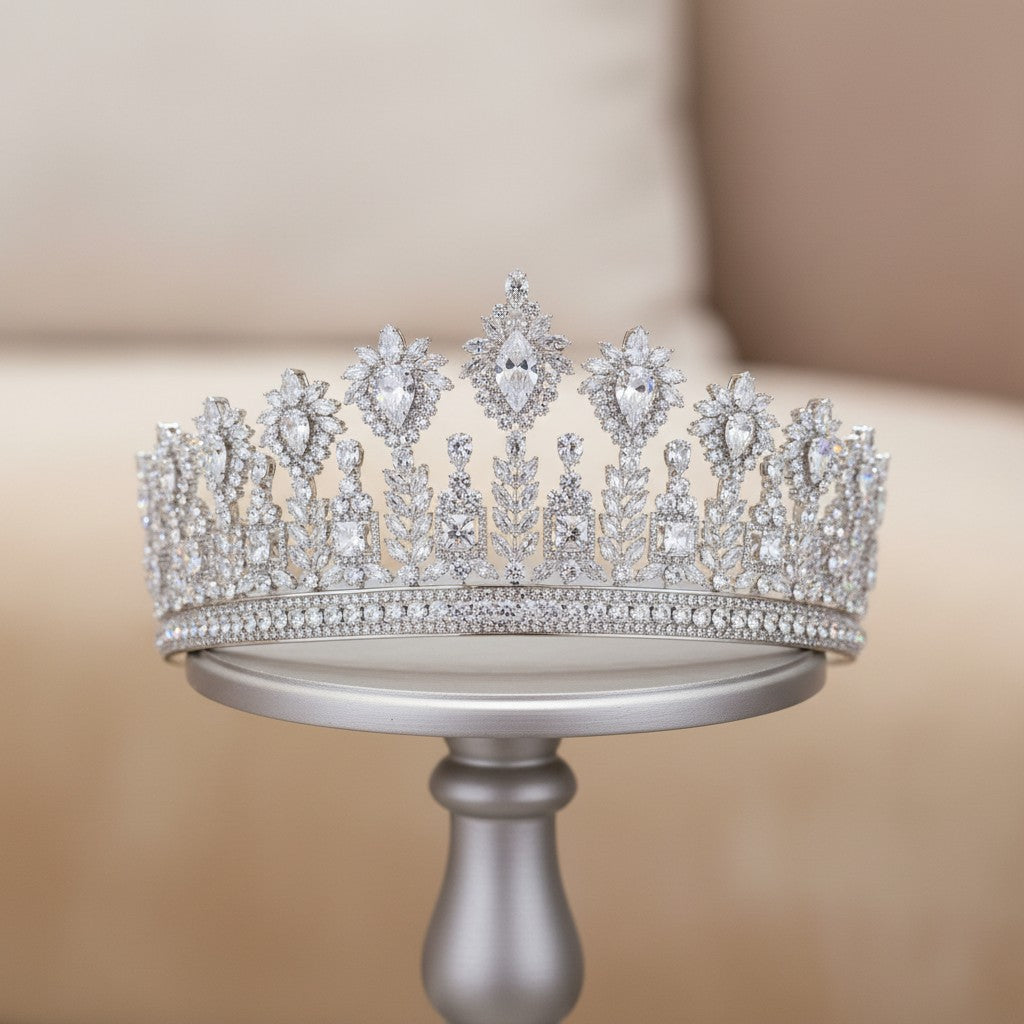 CUBIC ZIRCONIA COLLECTION - REGAL BEAUTY TIARA - AHB119