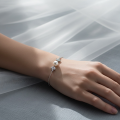 CUBIC ZIRCONIA COLLECTION - CHIC PEARL BRACELET - BR134 SILVER