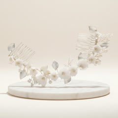 ATHENA COLLECTION - EXQUISITE FLORAL HAIR COMB - HC239 SILVER