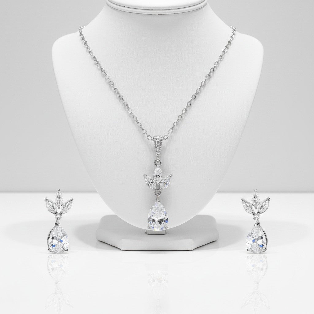 CUBIC ZIRCONIA COLLECTION - CHIC ELEGANCE NECKLACE SET - CZNK158 SILVER