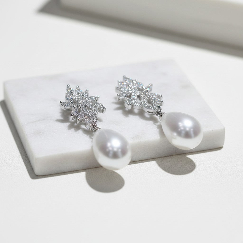 CUBIC ZIRCONIA COLLECTION - LUXE PEARL EARRINGS - CZER634