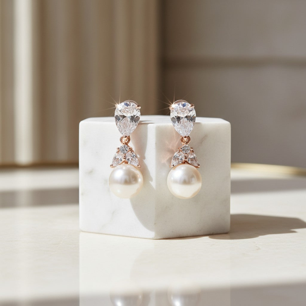 CUBIC ZIRCONIA COLLECTION - GRACEFUL PEARL EARRINGS - GOLD ER316 (ROSE GOLD)
