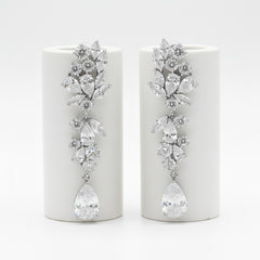 CUBIC ZIRCONIA COLLECTION  - SHIMMERING STARLET EARRINGS - CZER638