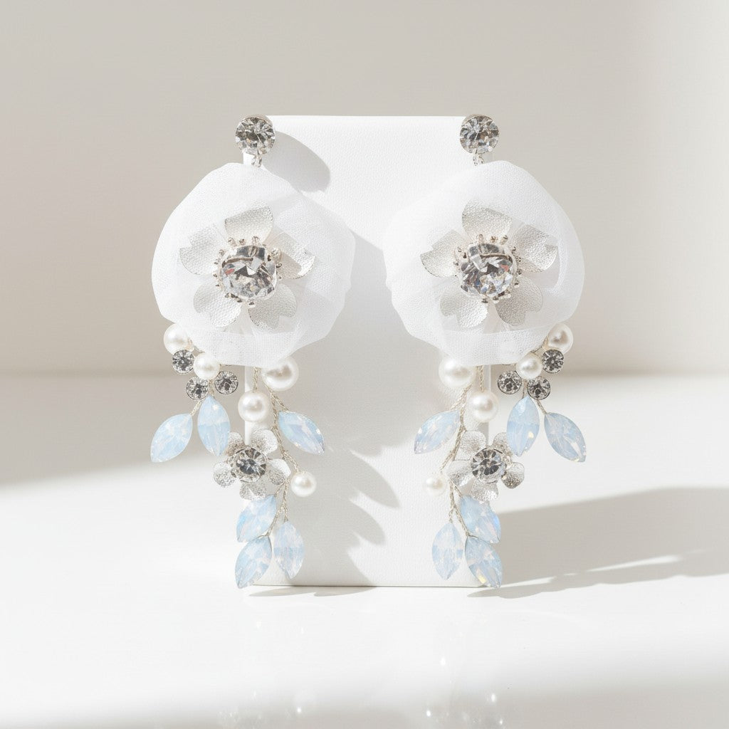 ATHENA COLLECTION - ROMANTIC ELEGANCE EARRINGS - CZER662 SILVER