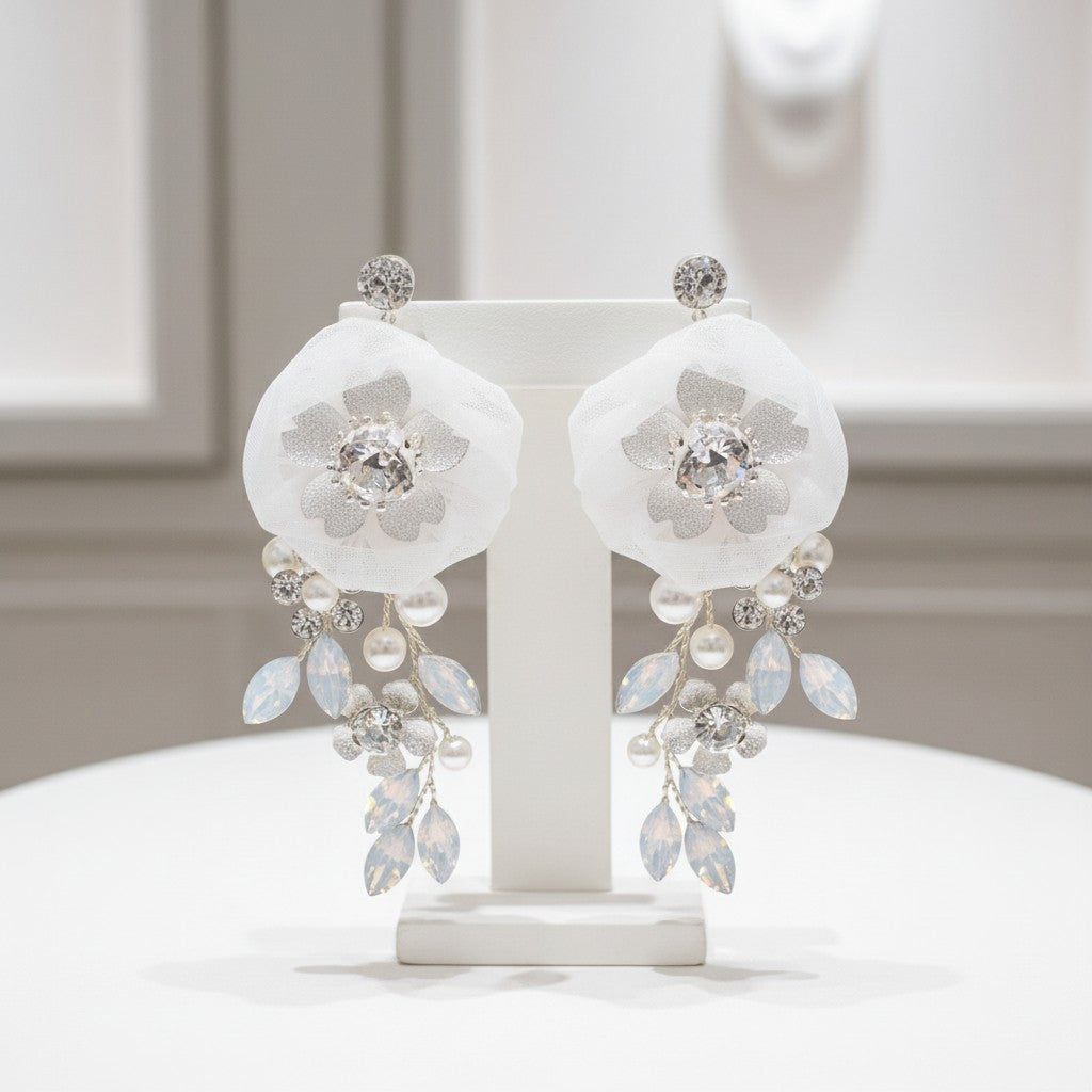 ATHENA COLLECTION - ROMANTIC ELEGANCE EARRINGS - CZER662 SILVER