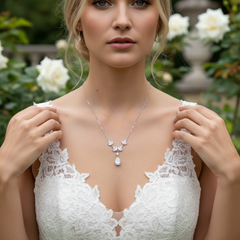 CUBIC ZIRCONIA COLLECTION - CHIC PEARL NECKLACE SET - CZNK264 SILVER