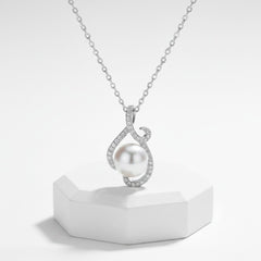 CUBIC ZIRCONIA COLLECTION - CHARMING PEARL NECKLACE - CZNK169 SILVER
