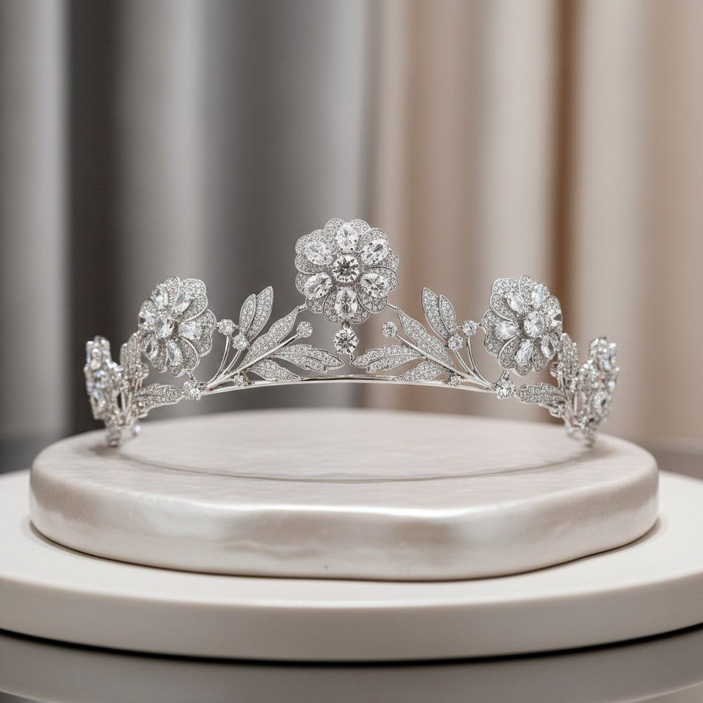 CUBIC ZIRCONIA COLLECTION - VINTAGE ROSE TIARA - AHB146 SILVER