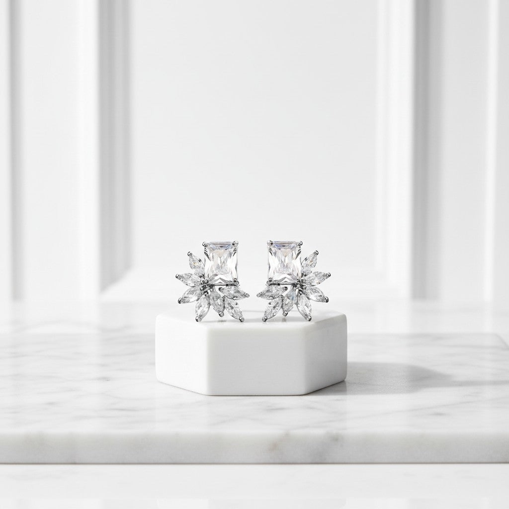 CUBIC ZIRCONIA COLLECTION - DAINTY DIVA EARRINGS - CZER677 SILVER