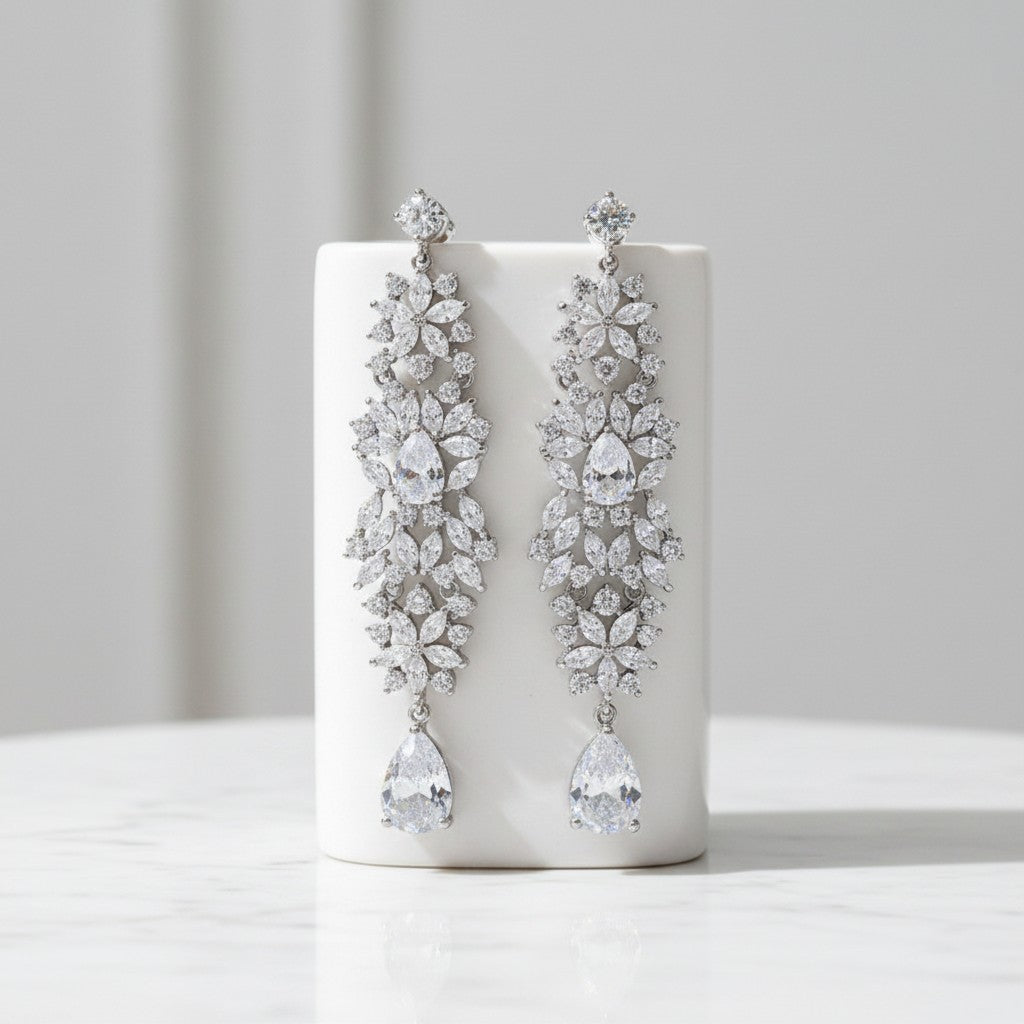 CUBIC ZIRCONIA COLLECTION - STUNNING STARLET EARRINGS - CZR679 SILVER