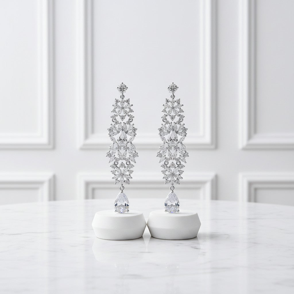 CUBIC ZIRCONIA COLLECTION - STUNNING STARLET EARRINGS - CZR679 SILVER